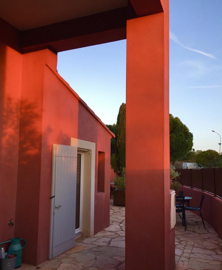 La Maison Des Ocres - Provence Roussillon en Isere Eksteriør bilde